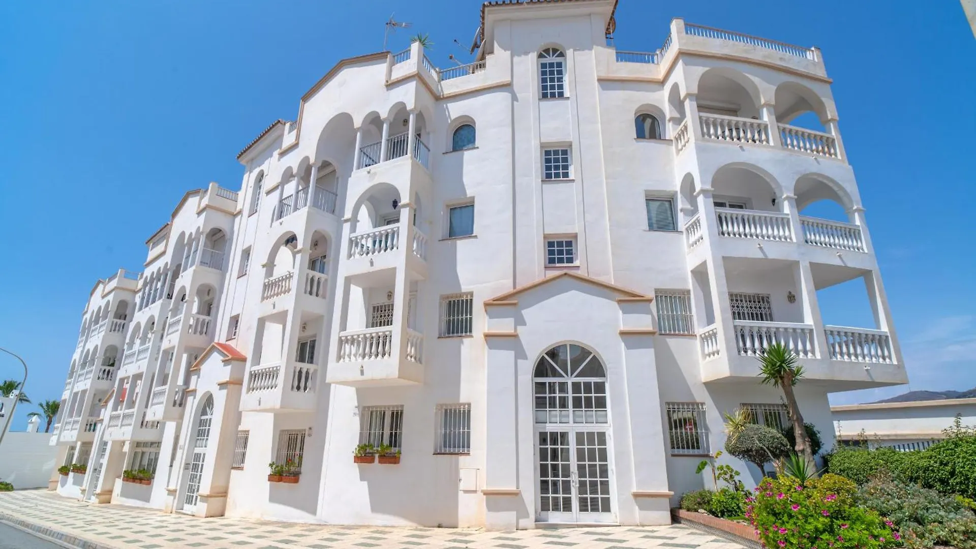 Apartment Stella Maris Beachfront 3A By Casasol Nerja